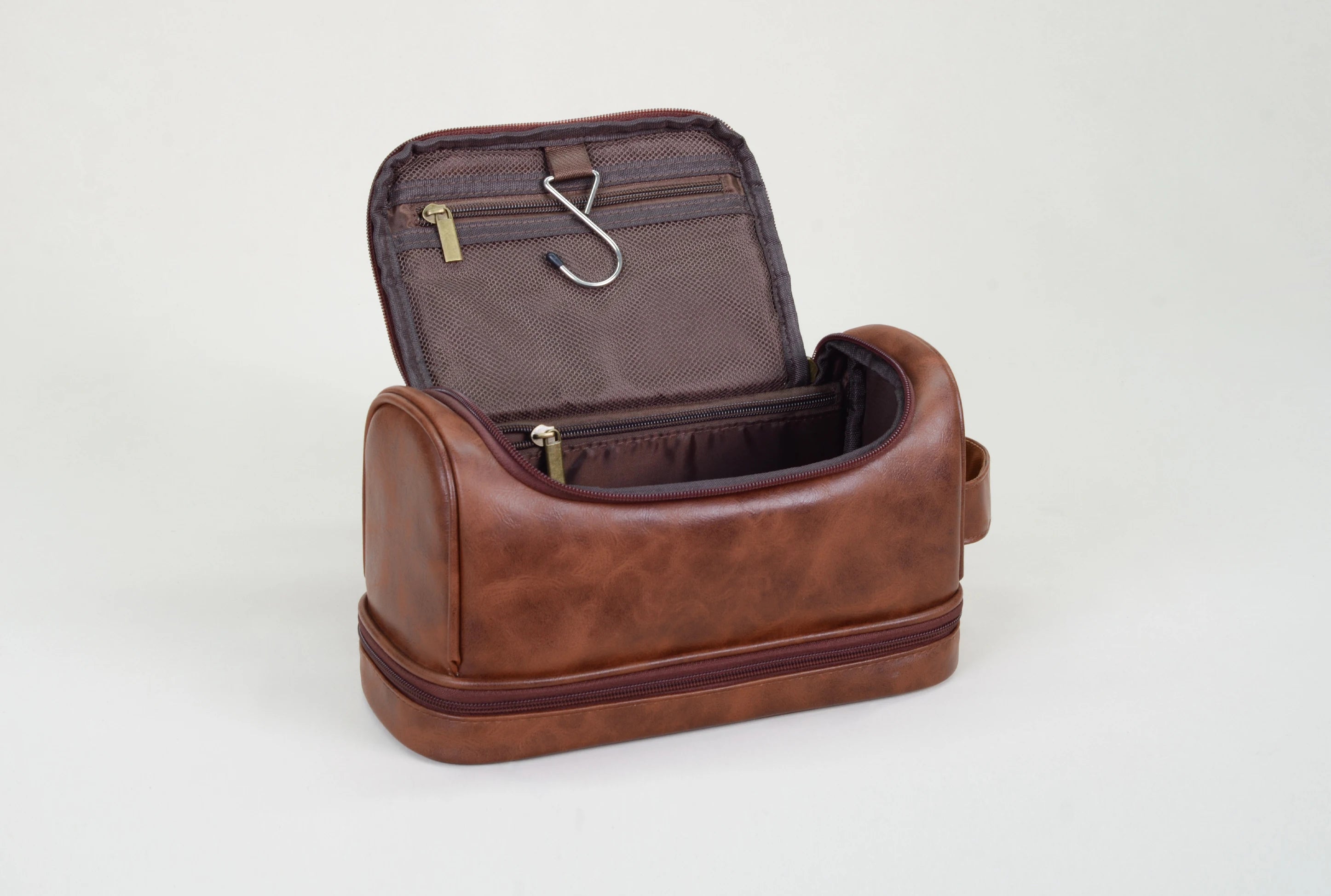 Men's Leather Toiletry Travel Kit